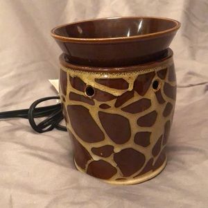 EUC Scentsy Deluxe Giraffe Warmer 🦒